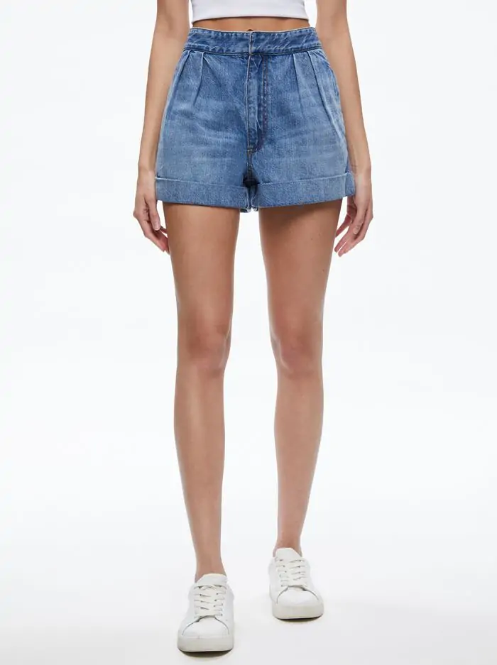 CONRY PLEATED DENIM SHORT